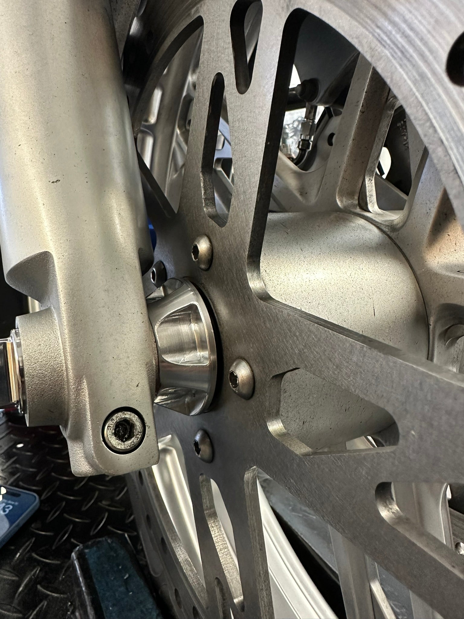 NoLamo (not lame) Axle Spacer
